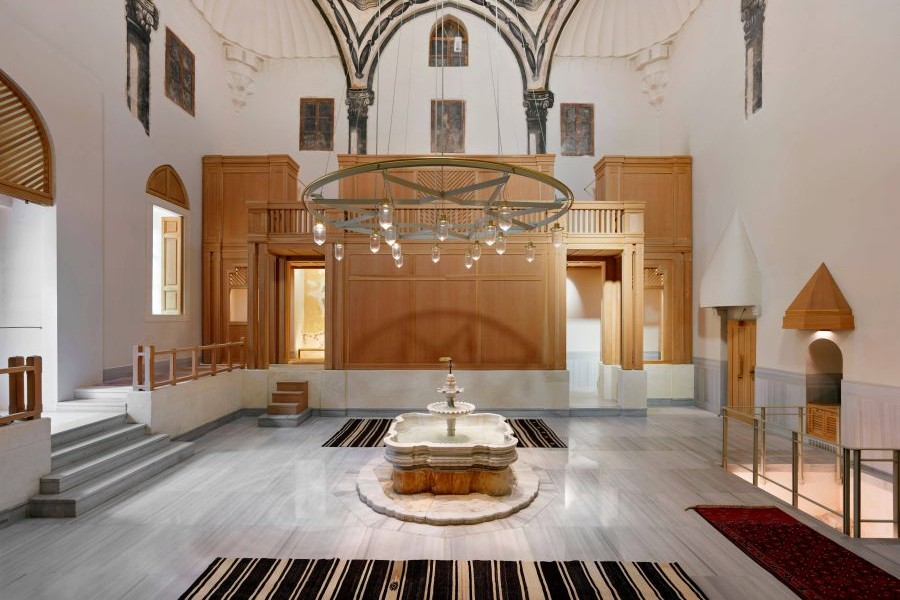 Zeyrek Çinili Hamam, Interior