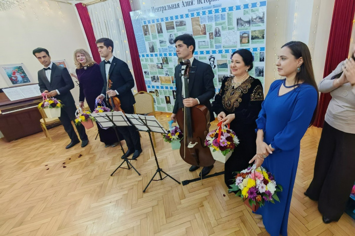  Зимний вояж для ашхабадской публики. Как прошел концерт в честь Свиридова в Русском доме