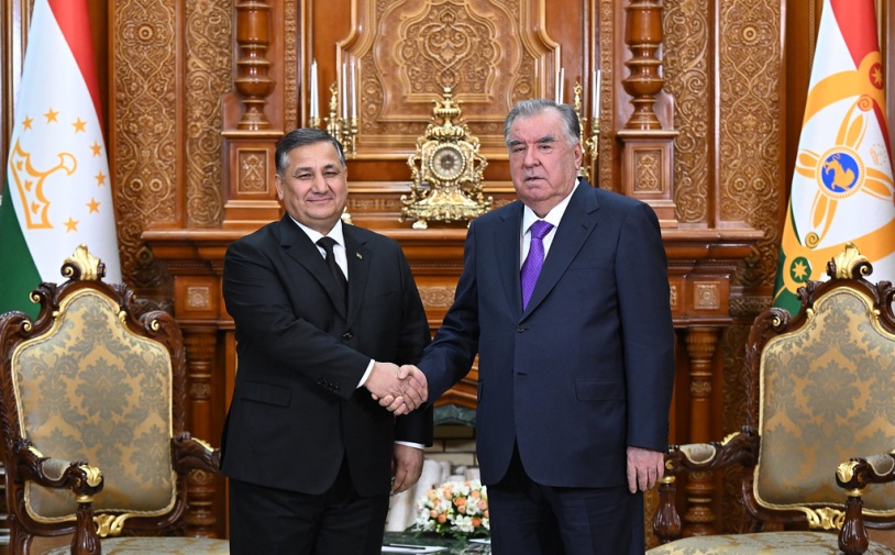 Тангрыгулы Атахаллыев встретился с Эмомали Рахмоном | Визит в Душанбе