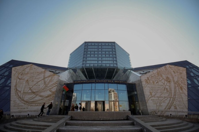  Чтение под звездами: 150 библиотек примут участие в акции «Библионочь-2026»