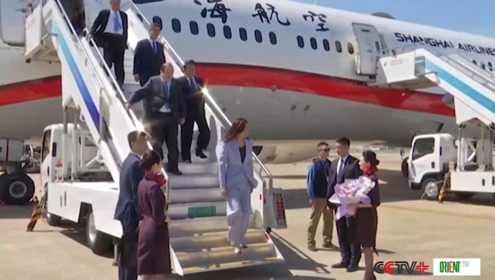  Председатель Гоминьдана Чэн Ли вун впервые за 10 лет возглавила делегацию в материковый Китай