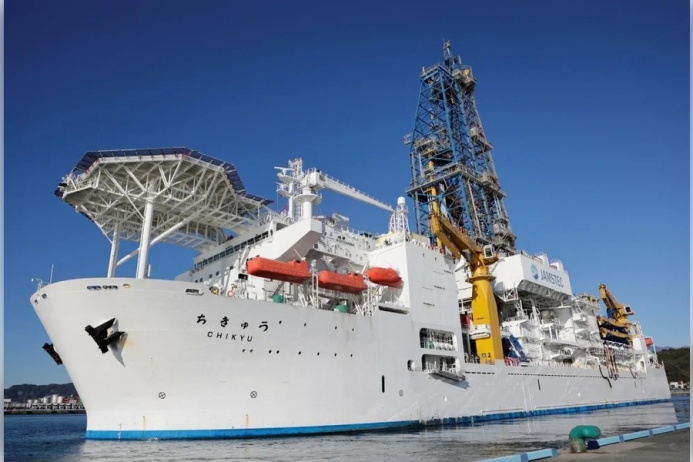  Япония запускает первую в мире глубоководную миссию по добыче редких минералов