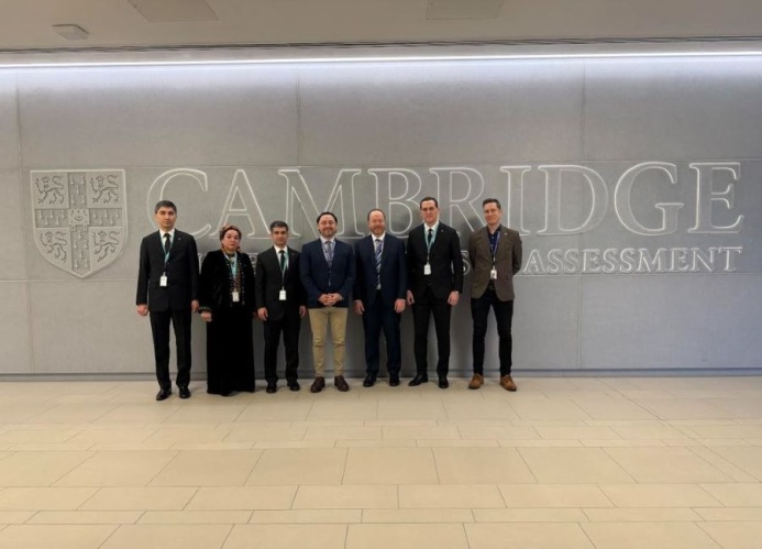  Руководители вузов Туркменистана проходят курсы повышения квалификации в Кембридже