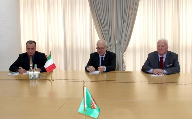 Новый посол Италии Мартин Брук приступил к дипломатической миссии в Ашхабаде