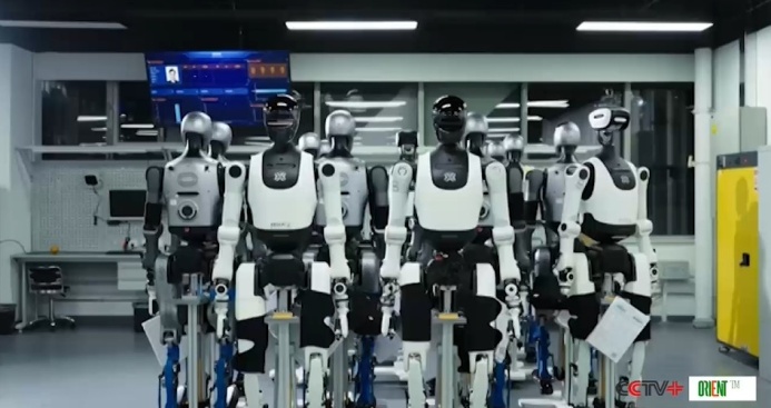  China Introduces Passports for Humanoid Robots. A Unique Code Will Accompany Them from Assembly to Disposal