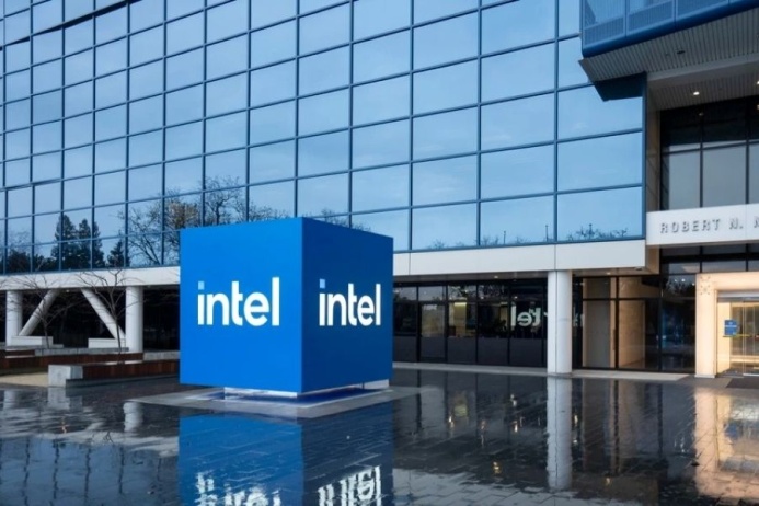  Intel возвращается на рынок памяти через стратегический альянс с SoftBank