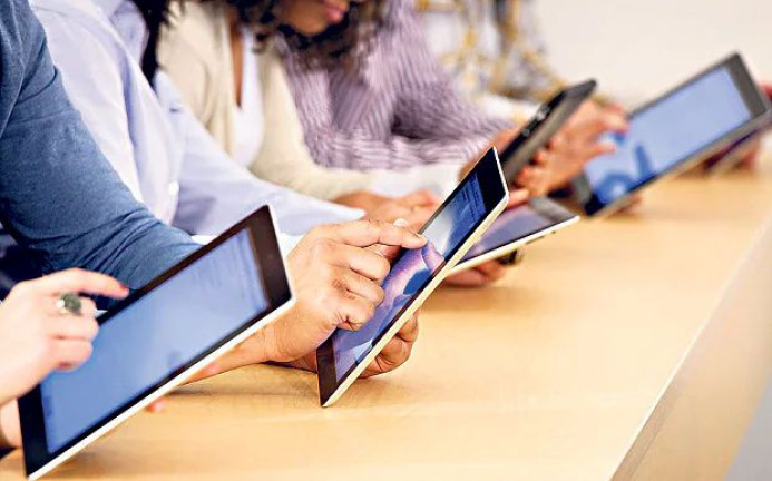  Продажи планшетов в мире сократились в третьем квартале