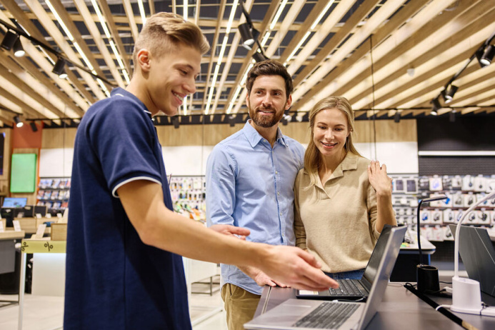  Цифровой напарник 2026: как выбрать ноутбук и не переплатить за маркетинг