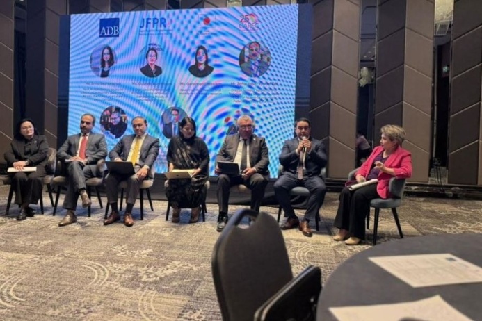  Туркменистан и ЦАРЭС внедряют «зеленые» навыки в программы высшего образования