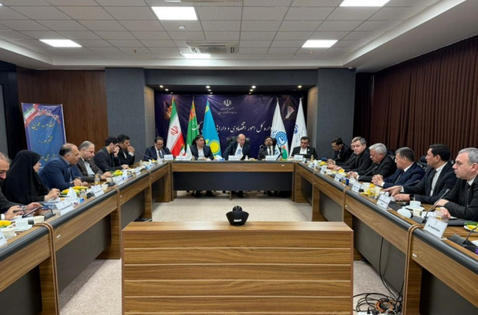  Туркменистан и Иран продвигают создание совместной торговой зоны – встреча в Гулистане