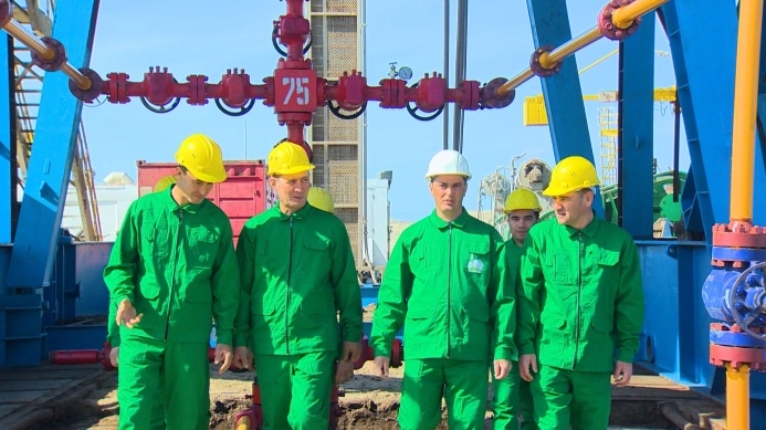  Туркменистан усиливает добычу на месторождении Узынада: новая скважина №75 введена в эксплуатацию