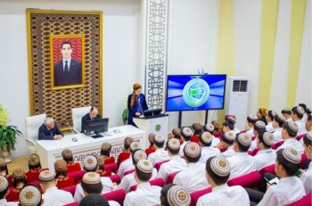 Конференция в МУНиГ: Мудрость Махтумкули Фраги в современной науке и культуре