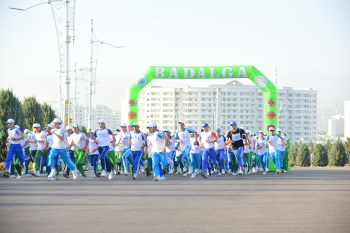 В Ашхабаде состоялся спортивный марафон