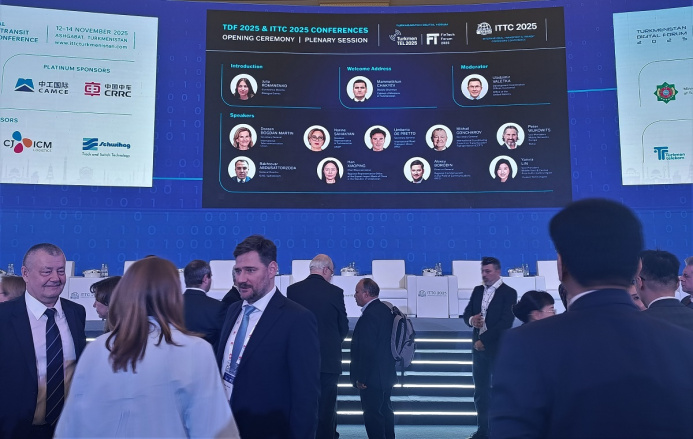  Генсек IRU высоко оценил дальновидность Туркменистана в развитии логистического опыта