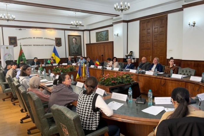  Академический диалог Ашхабад – Бухарест продолжили эксперты по вопросам коневодства