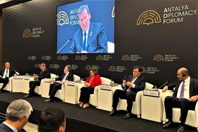  Туркменистан представил свои позиции на Анталийском дипломатическом форуме