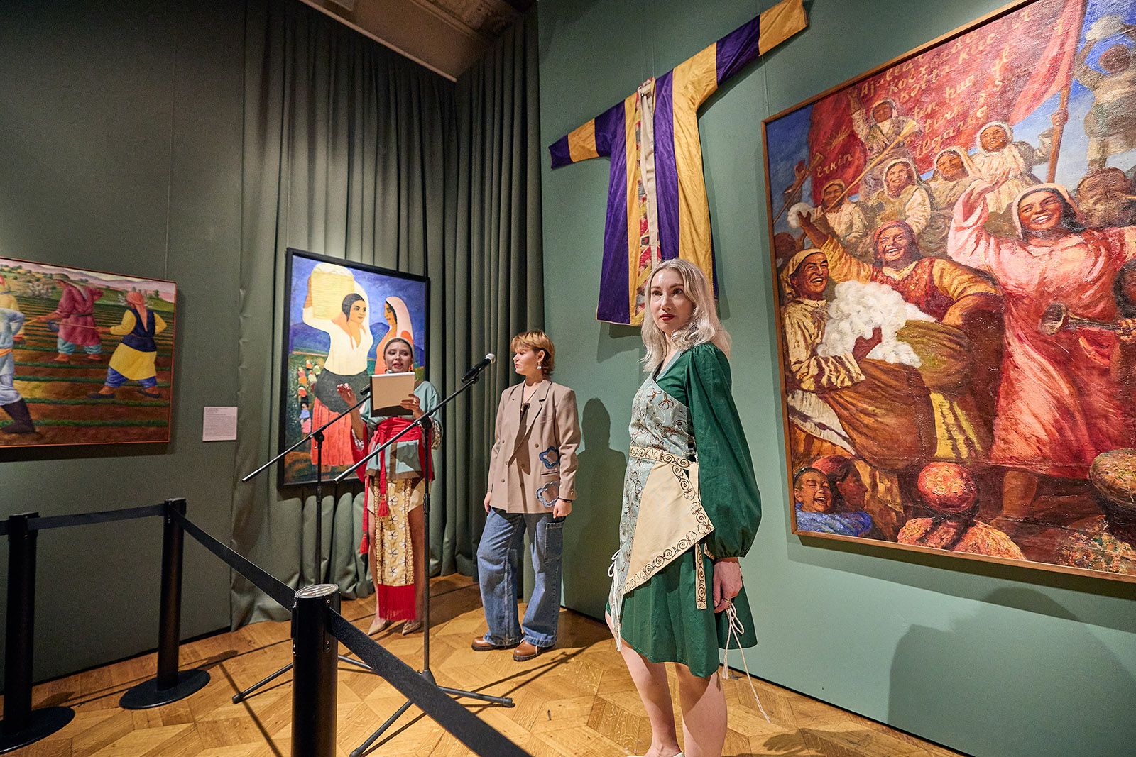 05112025-muzey-vostoka-moskva-naryady-turkmenskiye-motivy (3).jpg