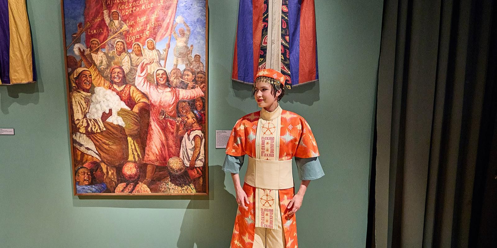 05112025-muzey-vostoka-moskva-naryady-turkmenskiye-motivy (1).jpg