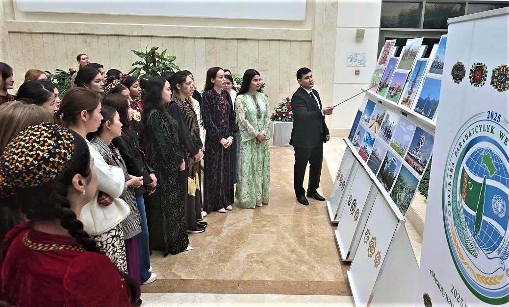 posolstvo-belarus-bgu-studenty (1).jpg