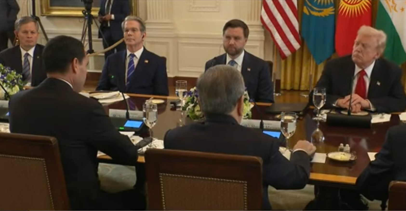 07112025-sammit-c5-plus-1-vashington (2).jpg