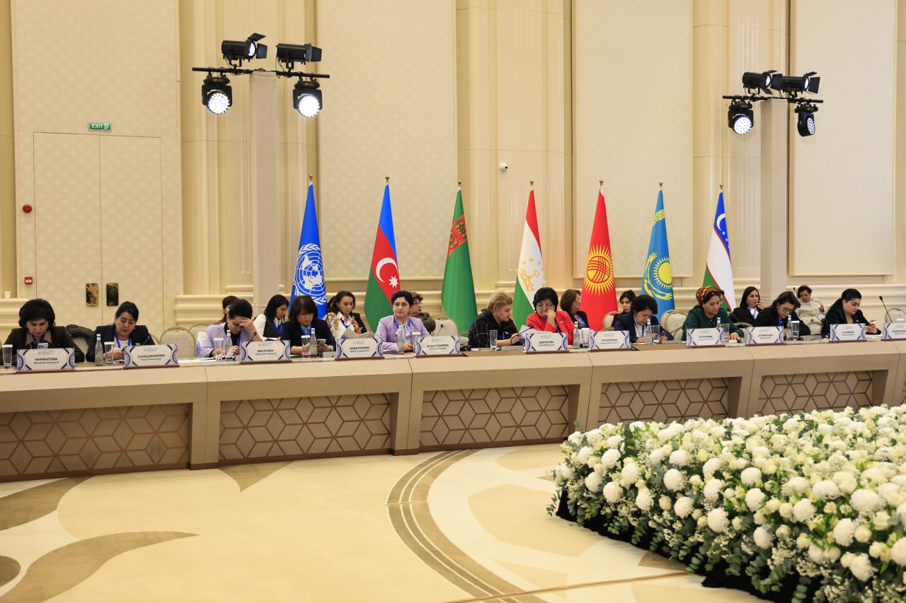 dialog-zhenshchin-liderov-tashkent (4).jpg