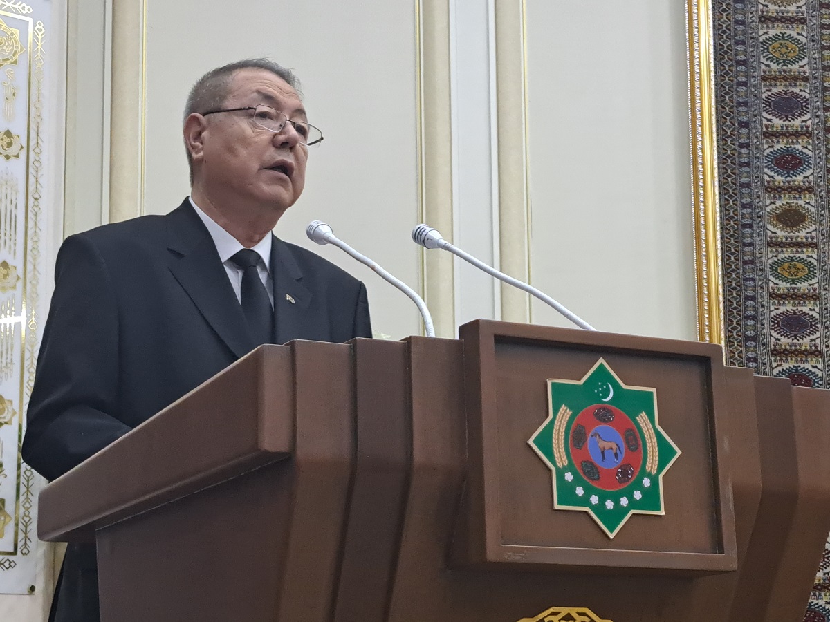 adalat-konferentsiya-pravo (1).jpg