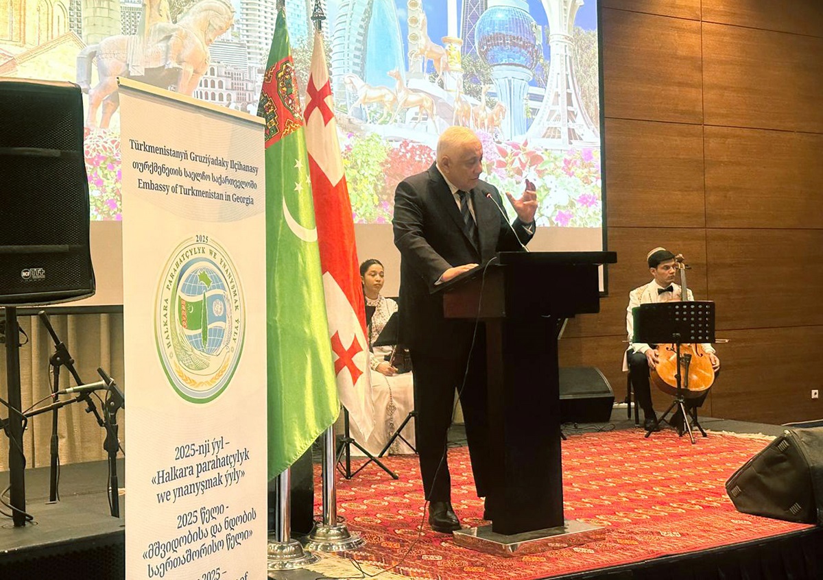 gruziya-prazdnovanie-30-let-neytralitet-turkmenistan (1).jpg
