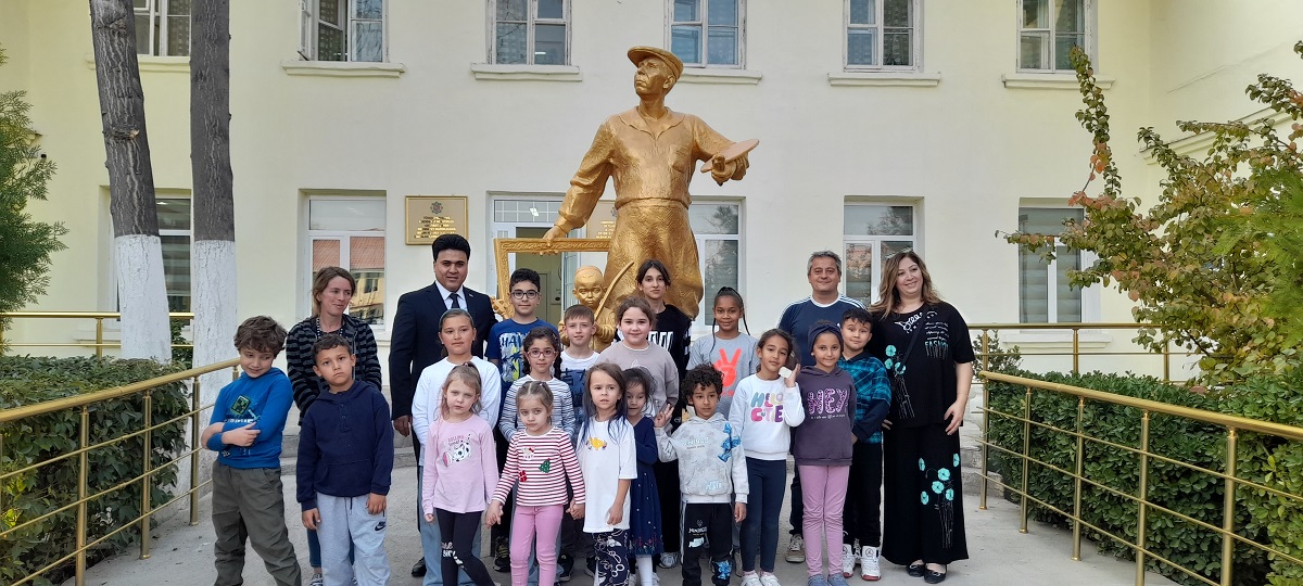 01122025-portrety-druzhby-shkola-nurali-frantsuzskaya-mlf (4).jpg