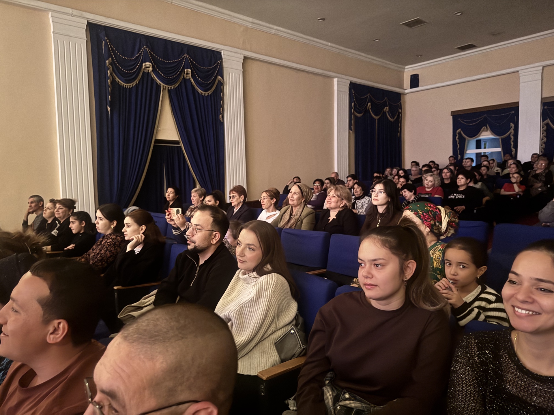 arshin-mal-alan-operetta-nedelya-zarubezhnoj-klassiki-turkmenistan (4).jpeg