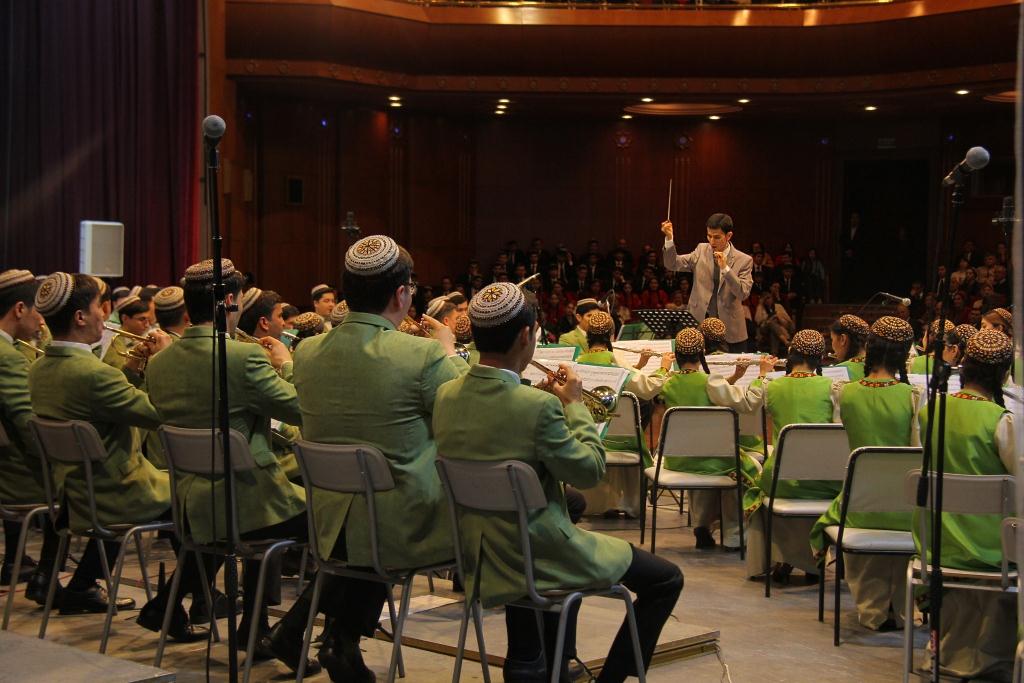 30-let-neytraliteta-koncert-molodye-talanty (4).JPG