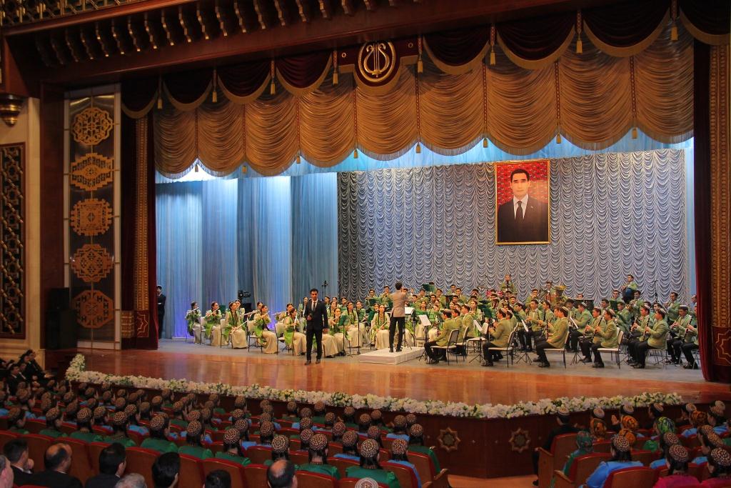 30-let-neytraliteta-koncert-molodye-talanty (2).JPG