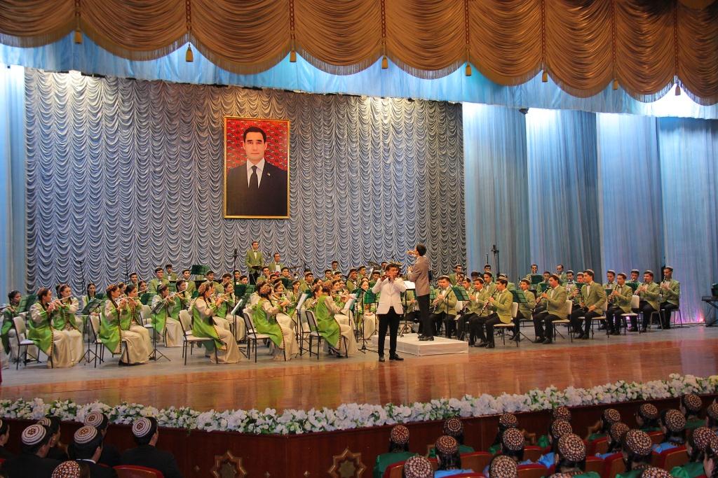 30-let-neytraliteta-koncert-molodye-talanty (3).JPG