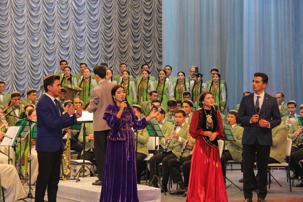 30-let-neytraliteta-koncert-molodye-talanty (7).JPG