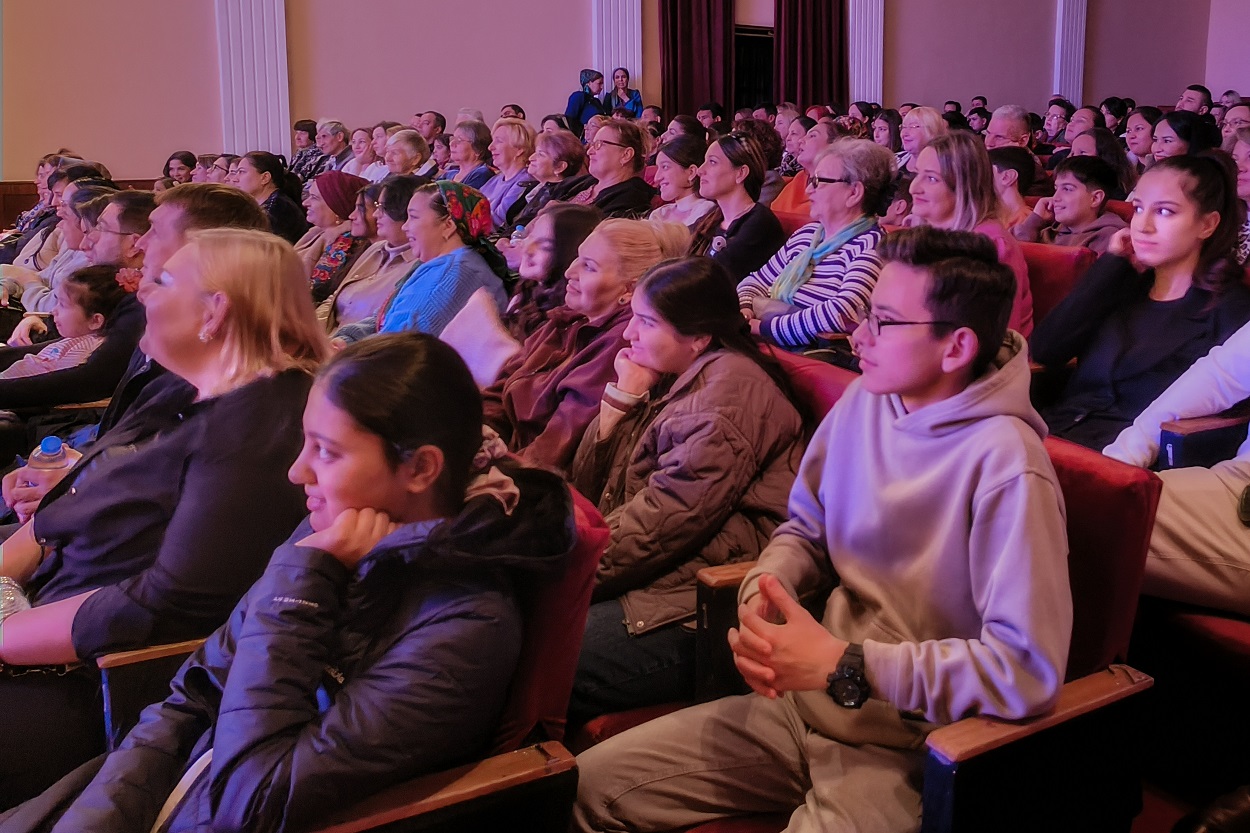 14 Зрители.jpg