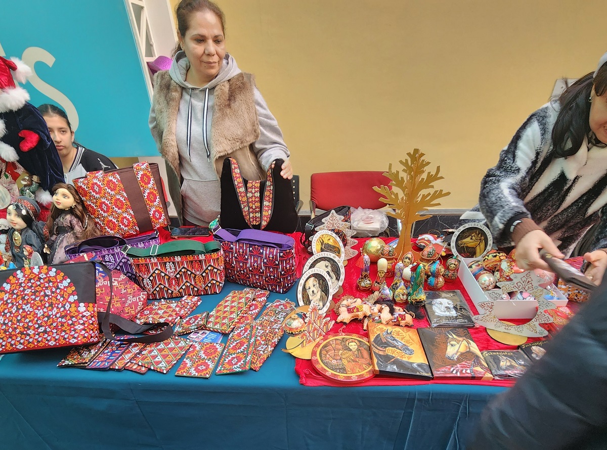 ashhabad-frantsuzskiy-hor-rozhdestvo (2).jpg