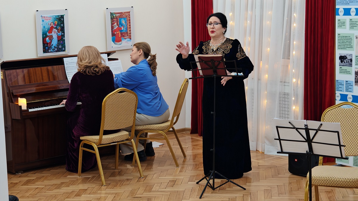 koncert-sviridov-russkiy-dom-ashgabat 3.jpg