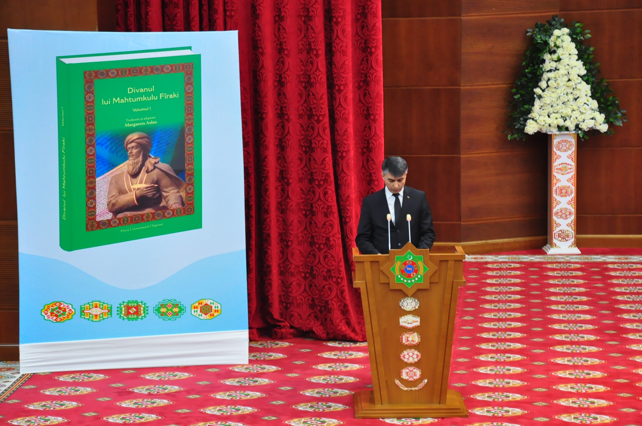 magtymguly-poems-translated-into-romanian-presentation (3).JPG