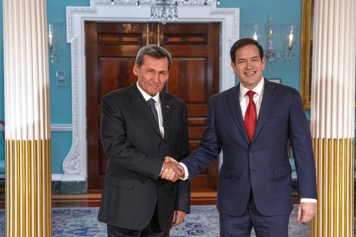  Рашид Мередов и Марко Рубио провели телефонные переговоры