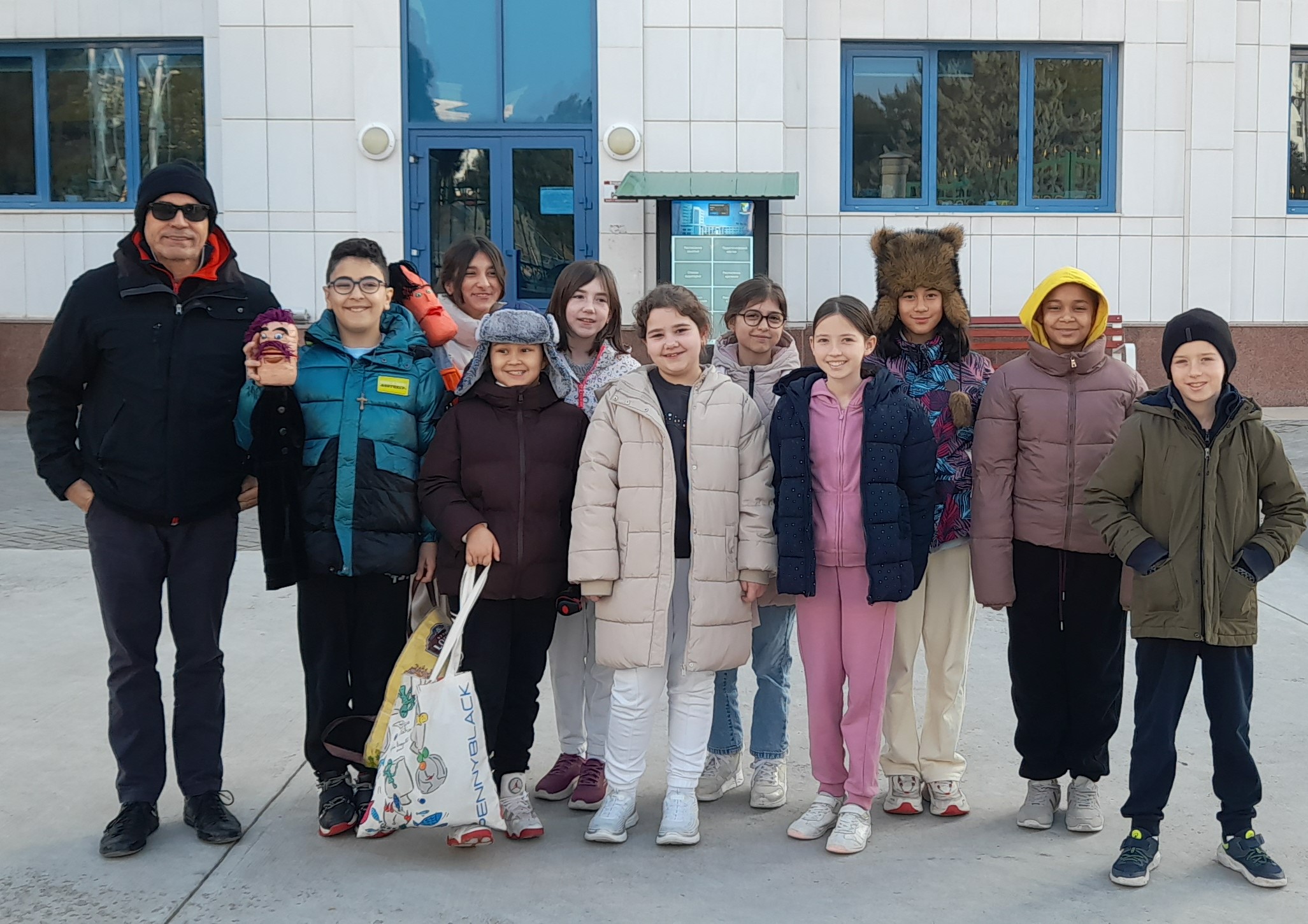 toy-story-french-school-puppets-pushkin-gagarin-ashgabat (1).jpg