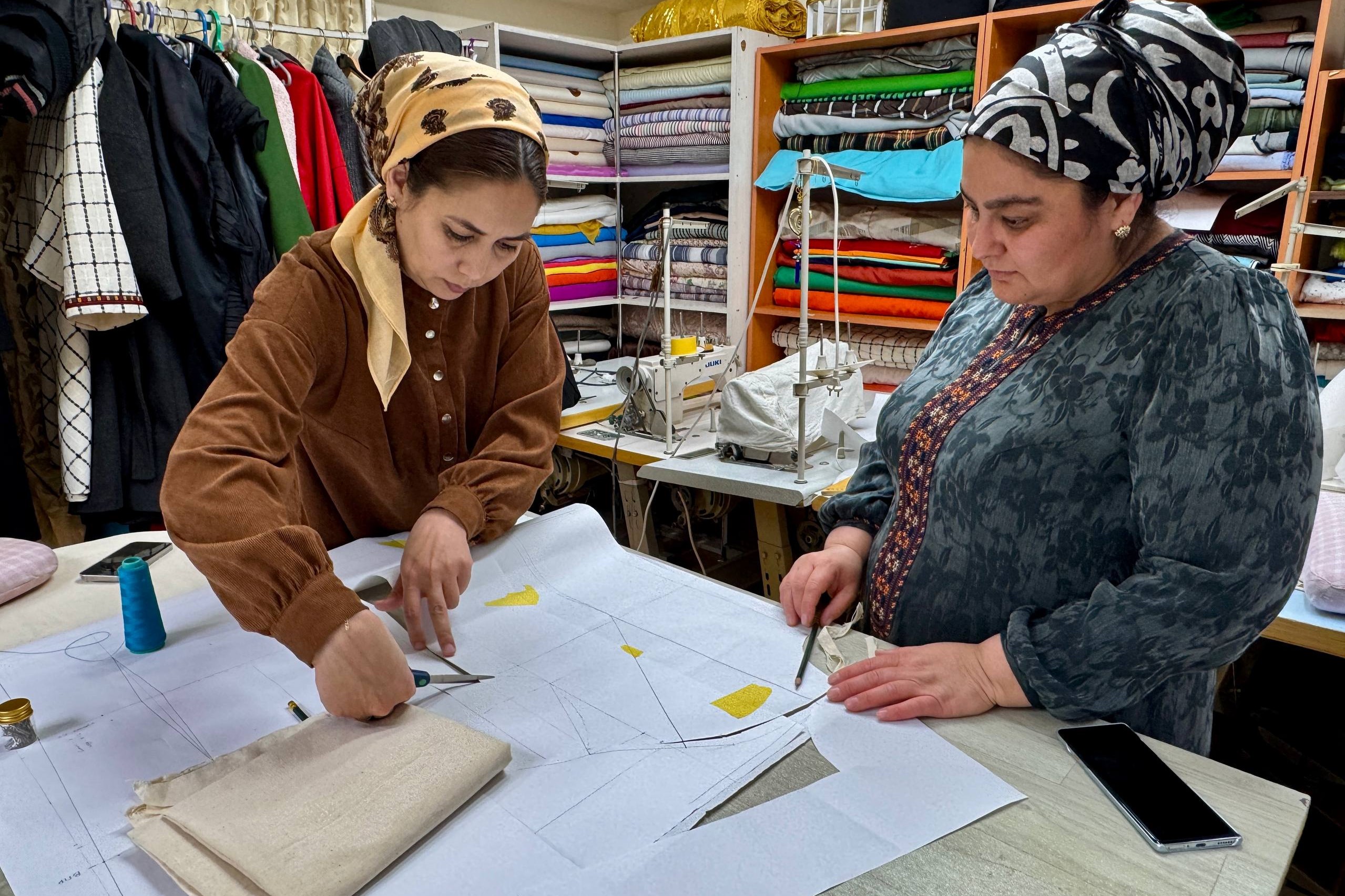 modernizing-turkmen-garment-industry-itc-training (4).jpg