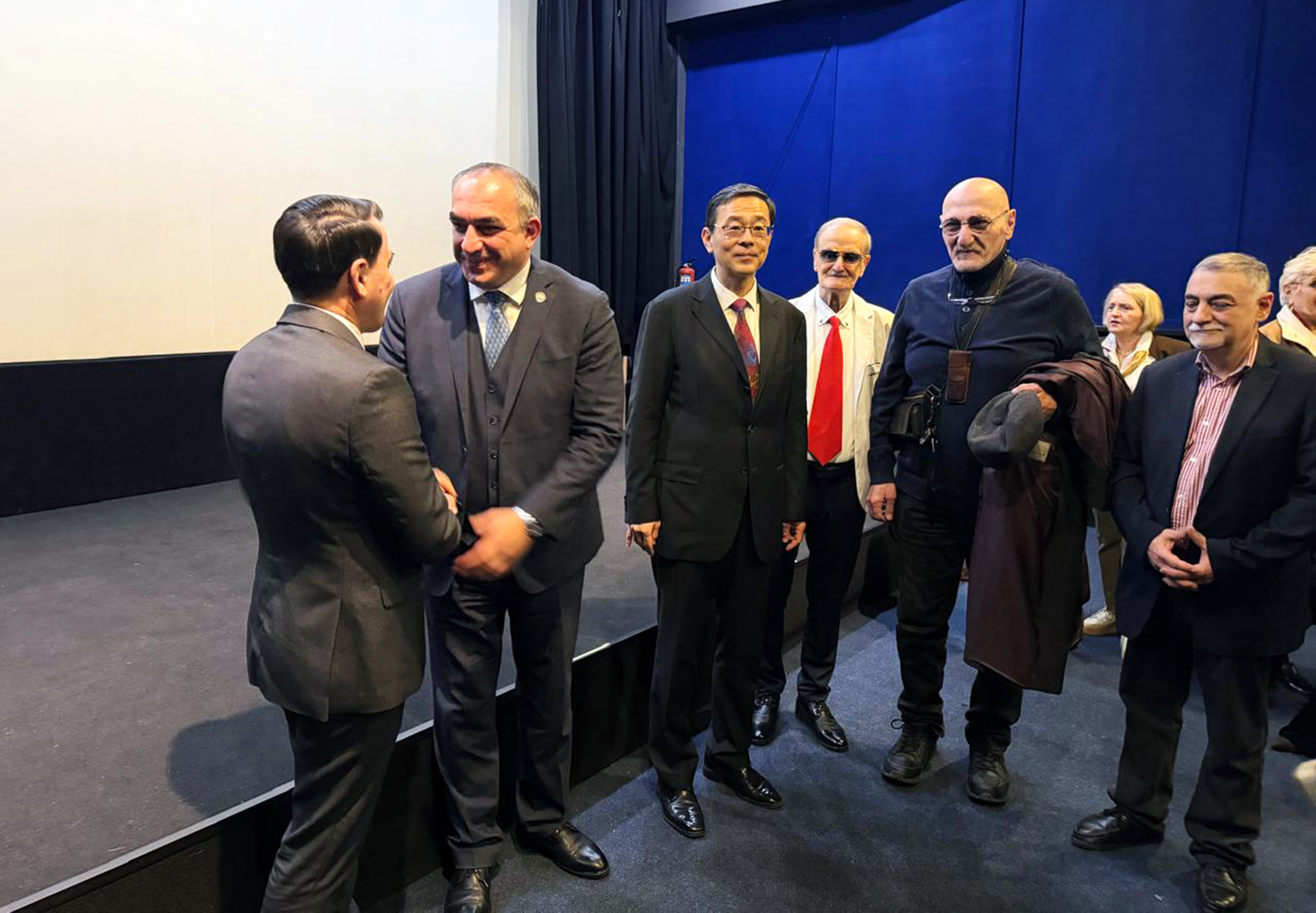 culture-will-save-the-world-film-premiere-tbilisi (5).jpg