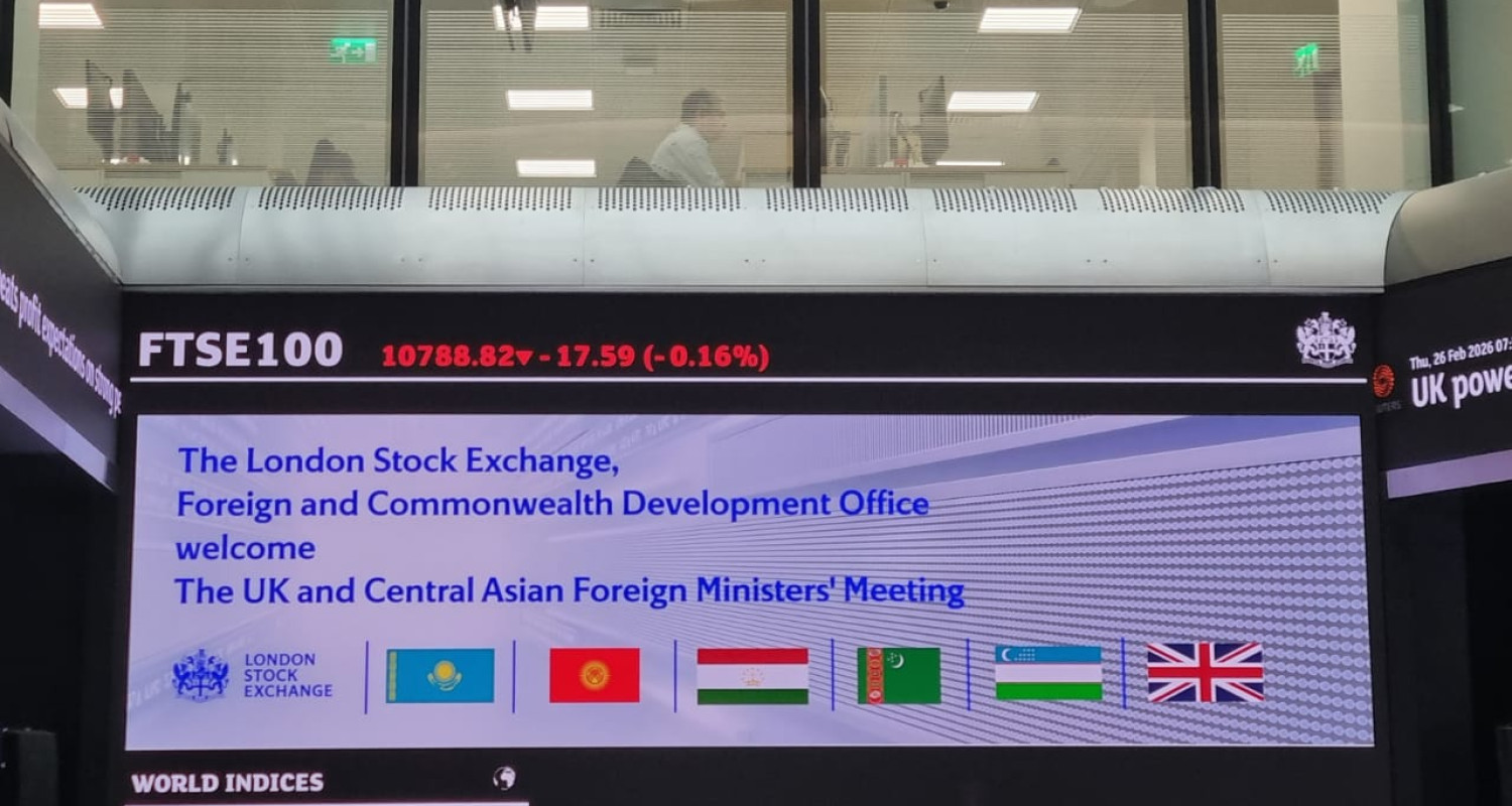 meredov-london-stock-exchange-meeting-lucy-rigby (4).jpg