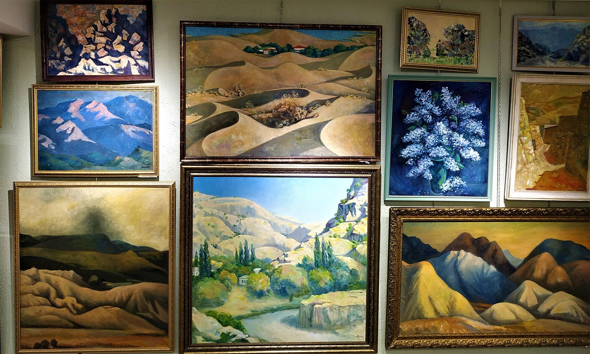 almammedov-charyev-art-gallery-ashgabat-march (2).jpg