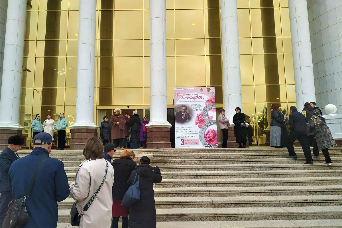 albert-zhalilov-rasul-klychev-concert-ashgabat (4).jpg