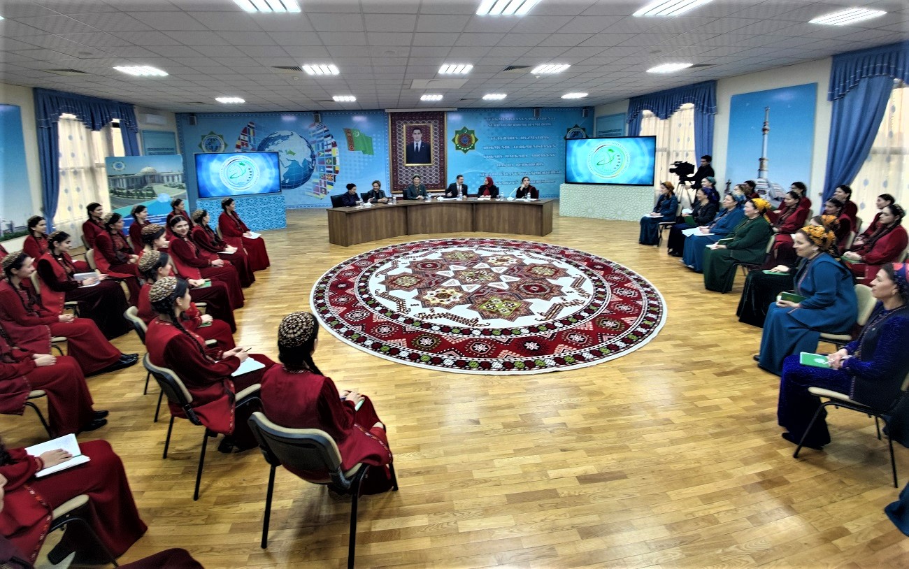 women-diplomacy-dialogue-imo-mid (4).jpg