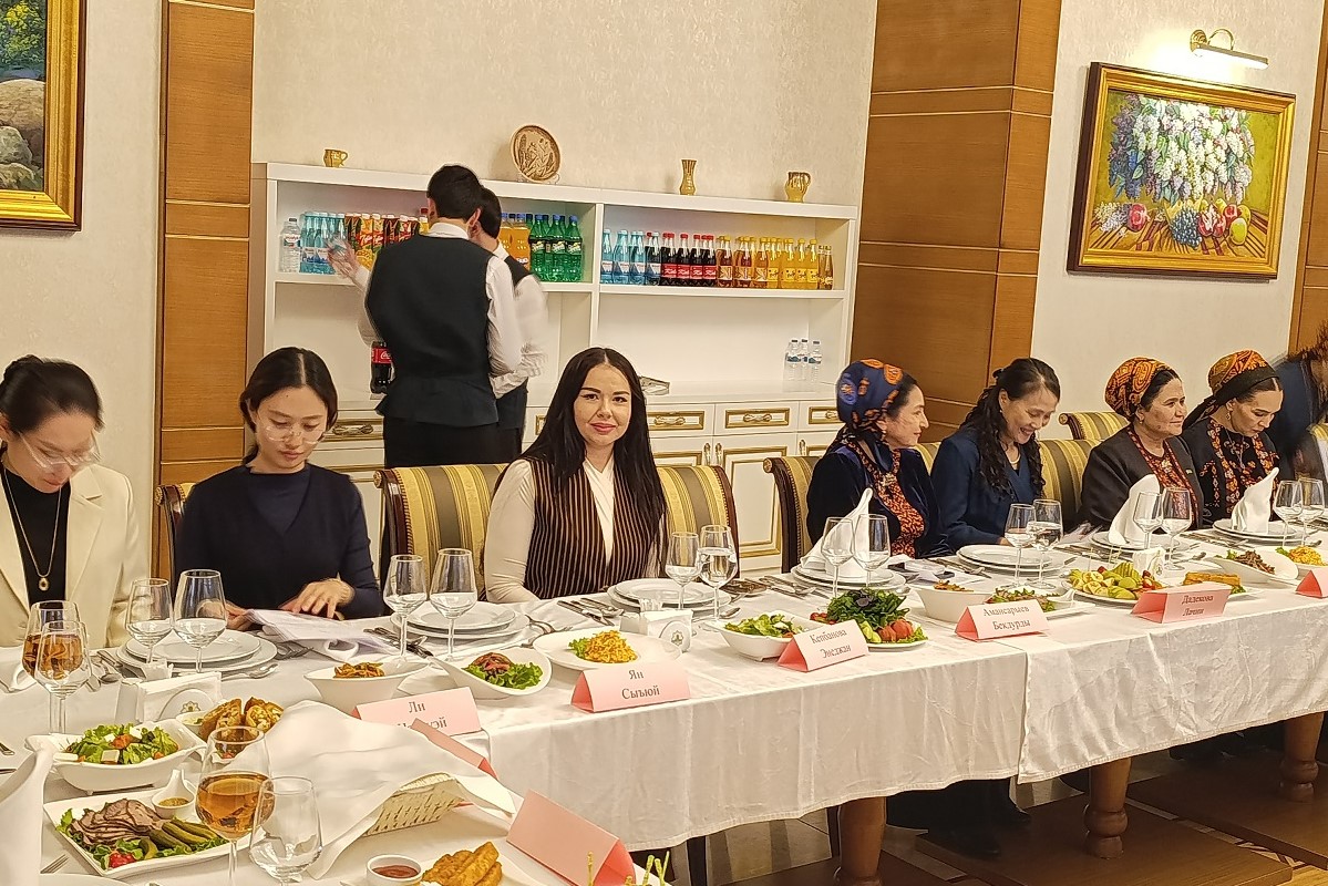 turkmenistan-china-women-society-roundtable-archabil-2026 (9).jpg