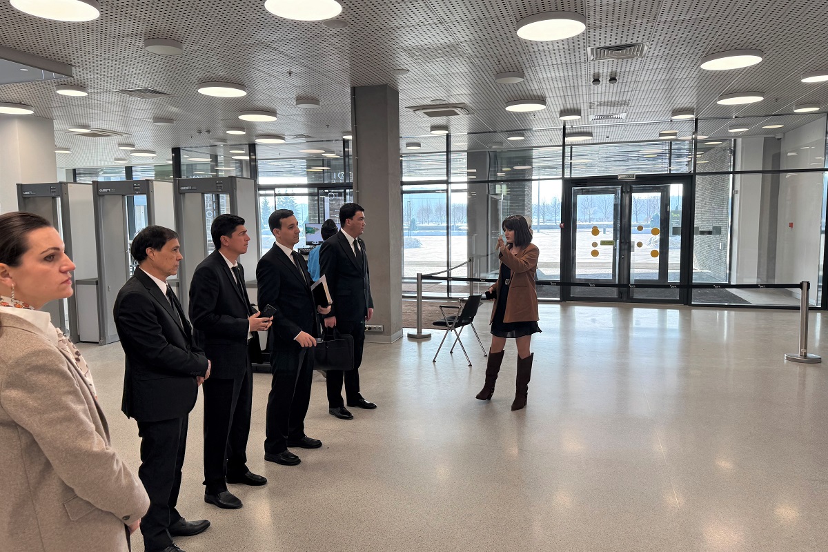 turkmenistan-delegation-kazan-it-education-exchange (3).jpeg