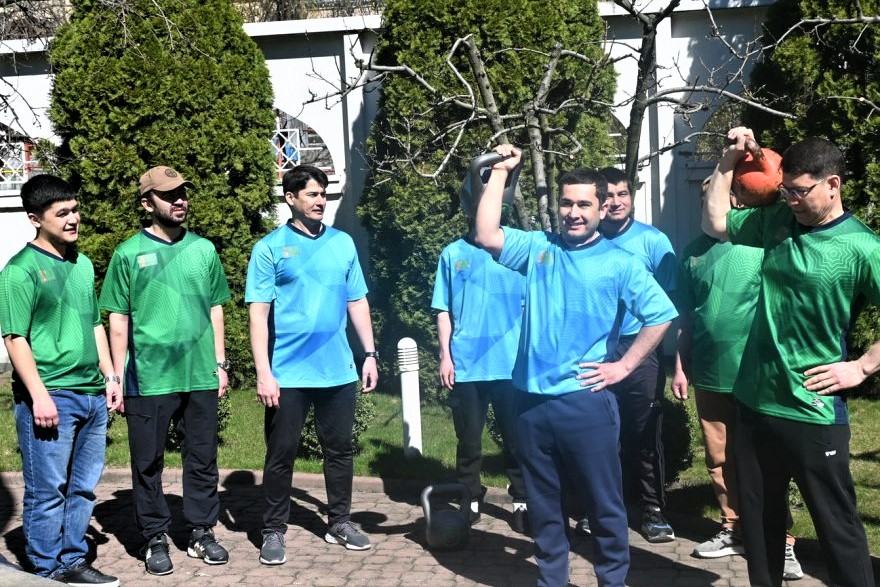 turkmen-youth-ukraine-world-health-day-sports (1).jpg