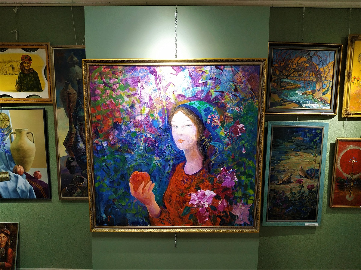 art-gallery-aga-berdyeva-exhibition-april (7).jpg