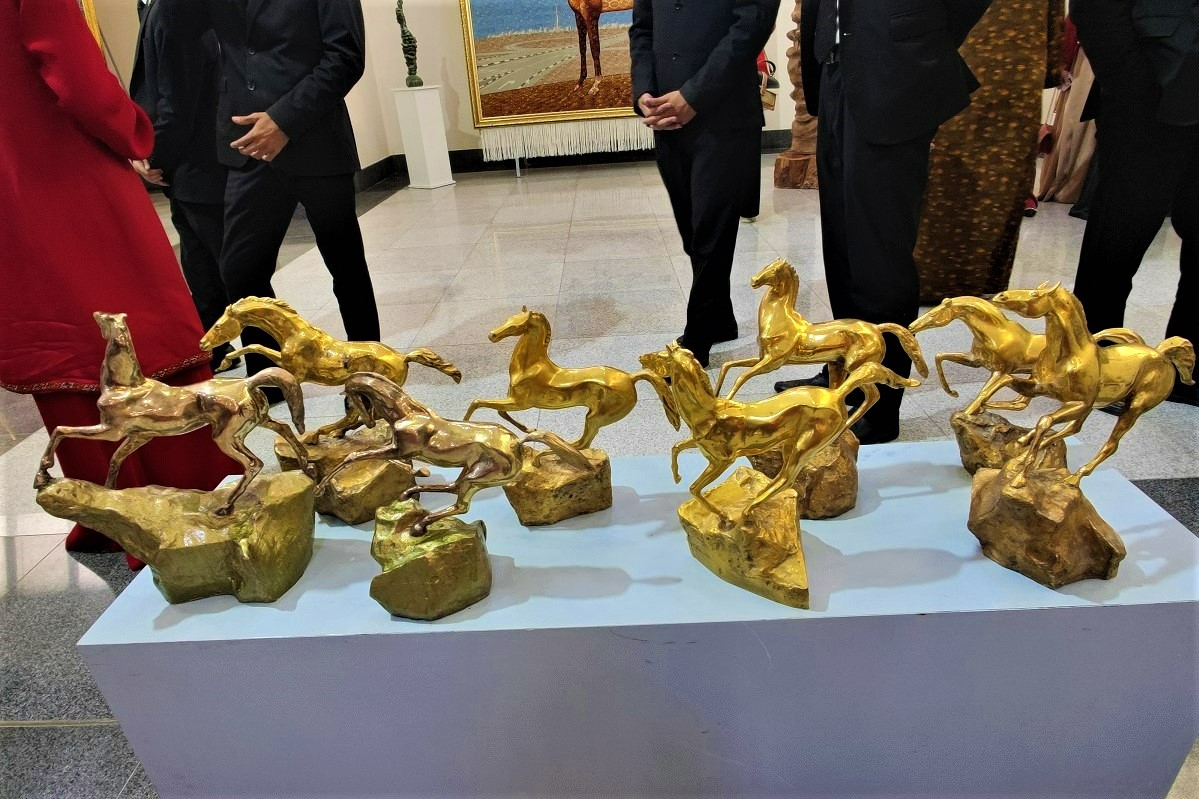 babasara-annamyradov-ada-gutlyev-exhibition-ashgabat-2026 (6).jpg